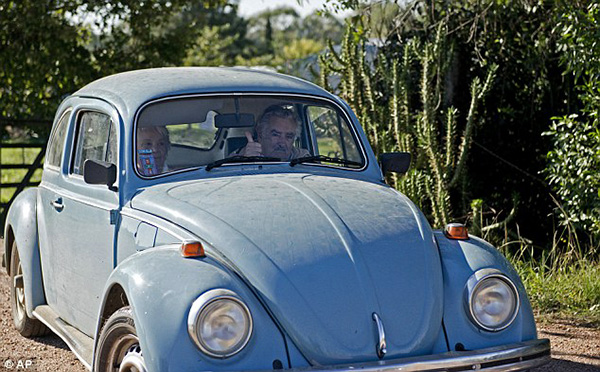 Uruguay president picks up hitchhiker