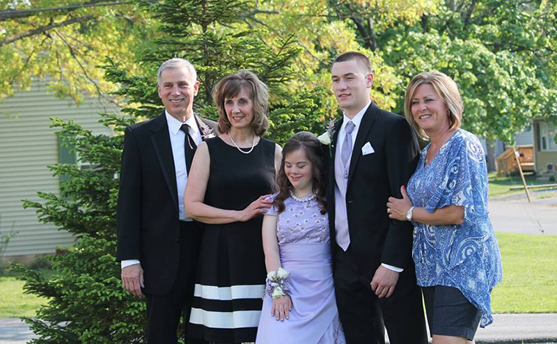 high school qb takes girl with down syndrome to prom 7 years later