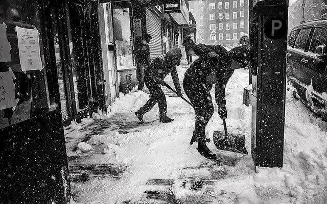 Baltimore hires teens to shovel snow