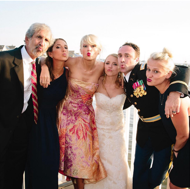 taylor swift surprises wedding couple