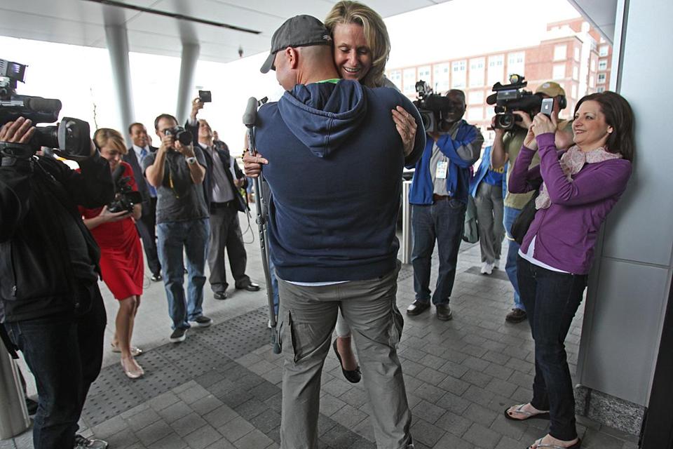 firefighter marries Boston marathon survivor