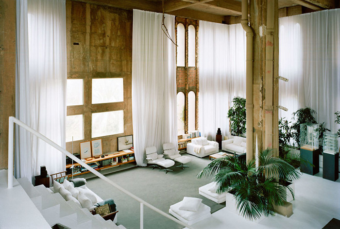 This Guy Transformed An Abandoned Cement Factory Into A Home. Wait Till You See Inside Vztkz-cement-factory-home-9
