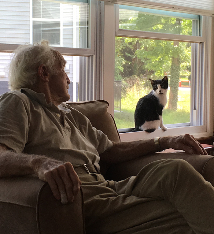 0nmd2-grandpa-cat.jpg