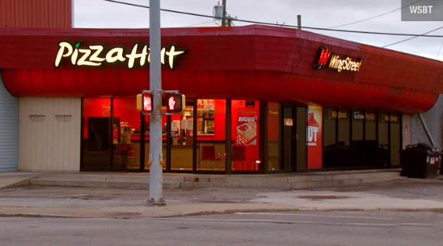 pizza hut rehires tony rohr