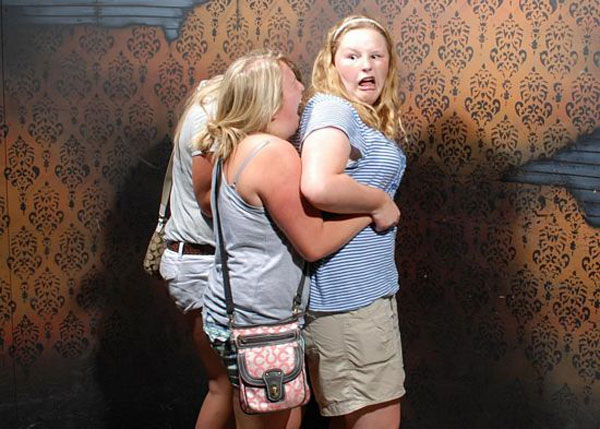 haunted house funny pictures