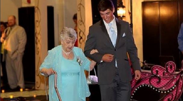 High School Senior Takes His 89 Year Old Great Grandmother To Her First Prom 