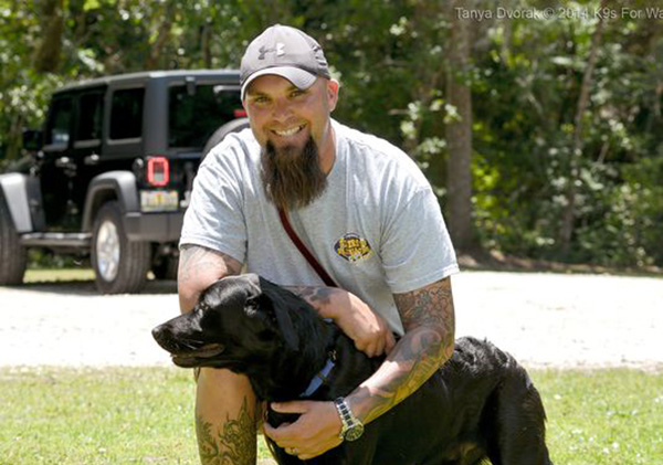 dog calms soldiers ptsd