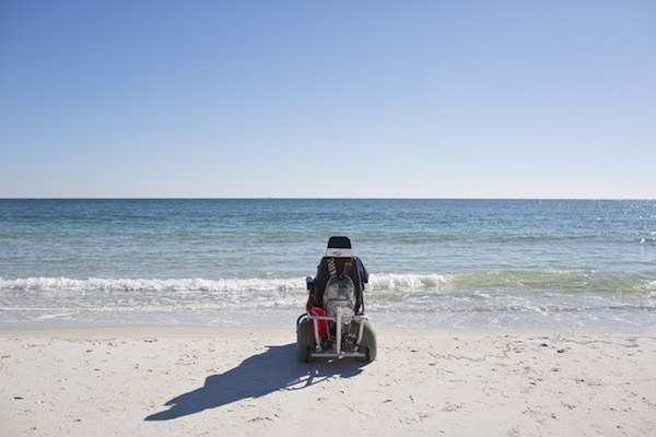 100 year-old woman sees ocean first time