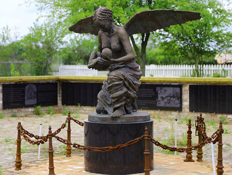 slave memorial Whitney plantation