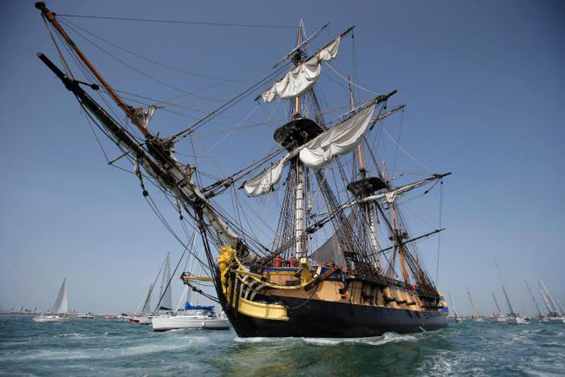 The Hermione sails again to America