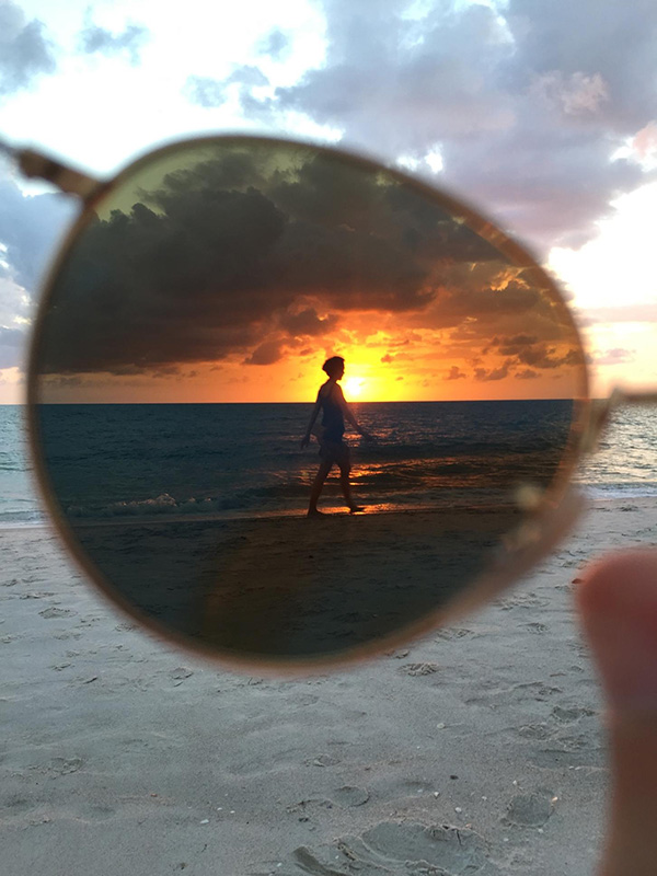 sunglasses photo at beach