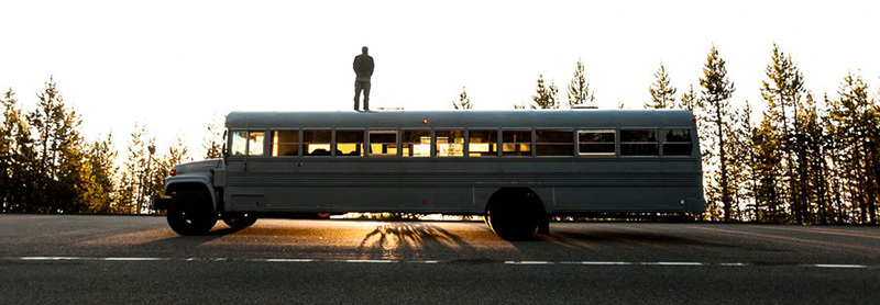 He Bought An Old School Bus On Craigslist And Turned It ...