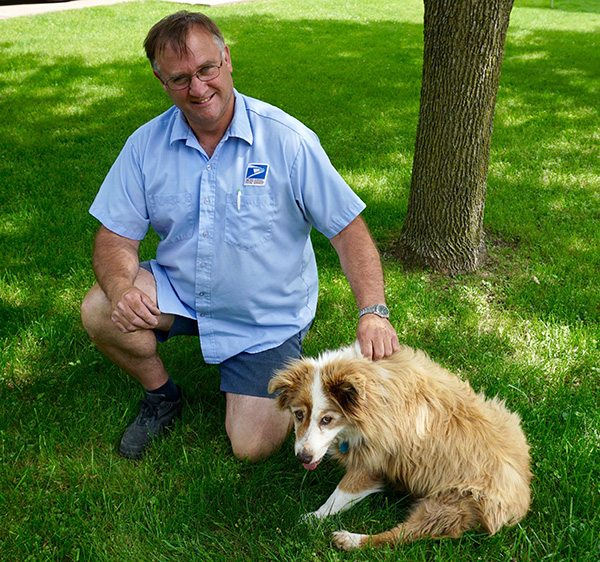 mailman gives dog a treat every day 10 years