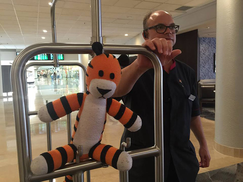 airport hobbes adventure