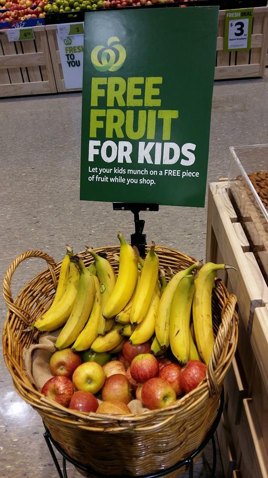all supermarkets should do this free fruit for kids