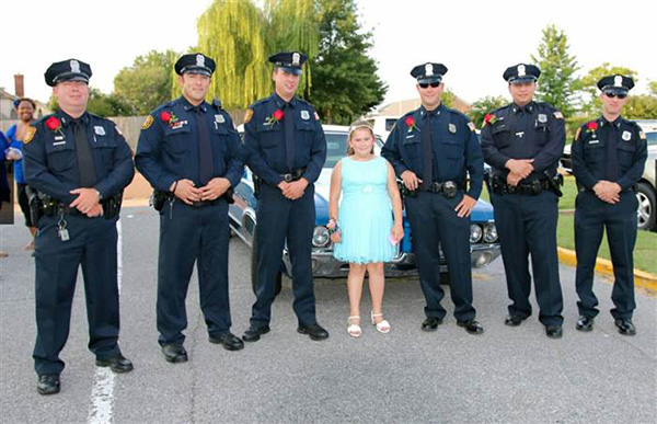 cops escort slain officers daughter to dance