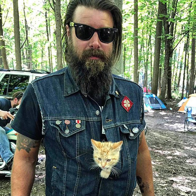 biker takes kitten on road trip