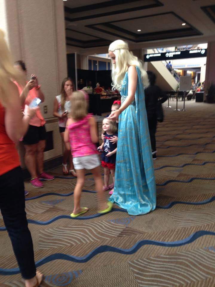 khaleesi elsa cosplay