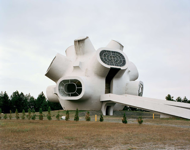 abandoned monuments