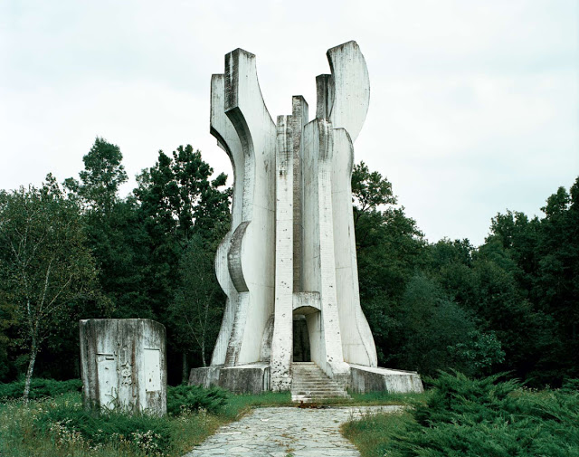 abandoned monuments