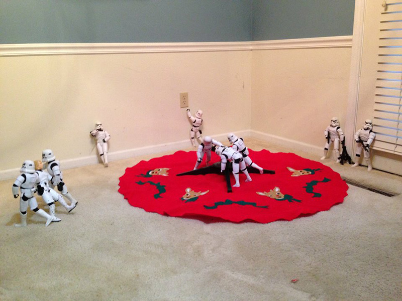 storm troopers put up Christmas tree