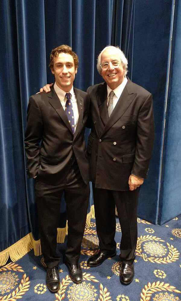 A Student Just 'Conned' The Real Frank Abignale So Good, Frank Invited
