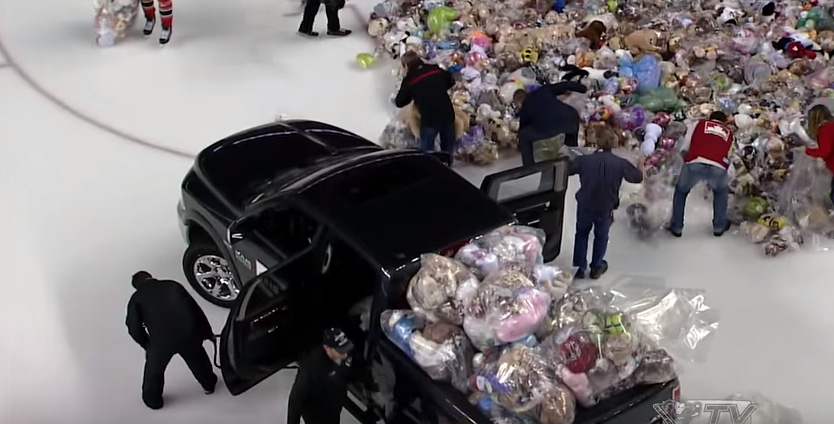 calgary teddy bear toss 2015