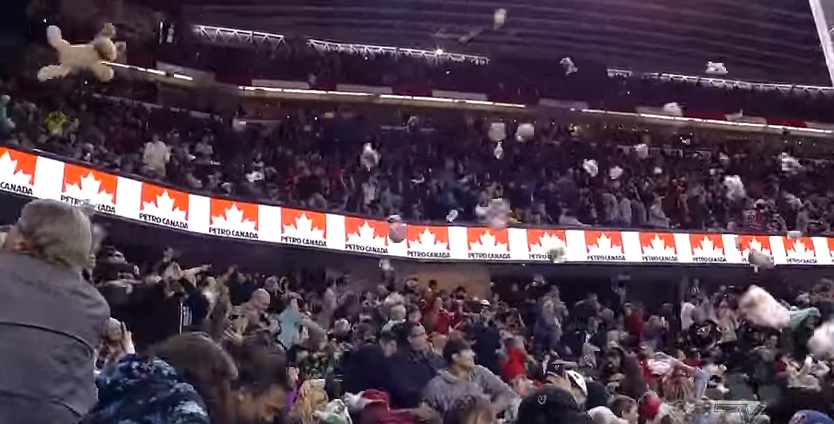 calgary teddy bear toss 2015