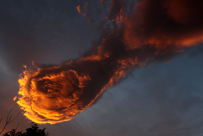 hand of God cloud portugal