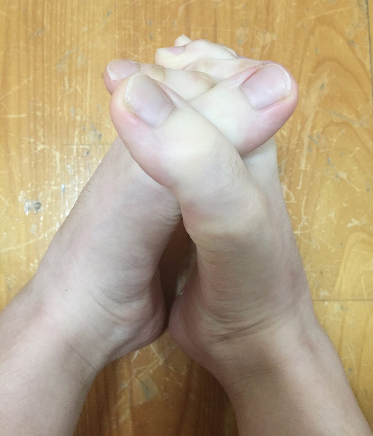 finger feet