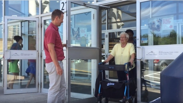 holding door for people social experiment