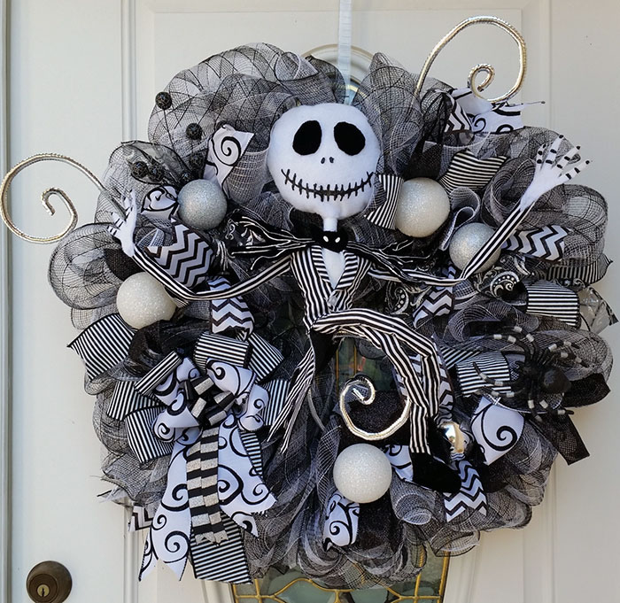 15 Awesome Homemade Wreaths To Inspire Your Creative Side This