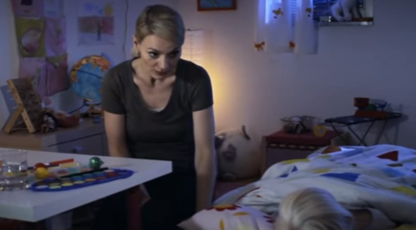 Mom Sings Her Daughter To Sleep With Prodigy S Firestarter In Hilarious Video