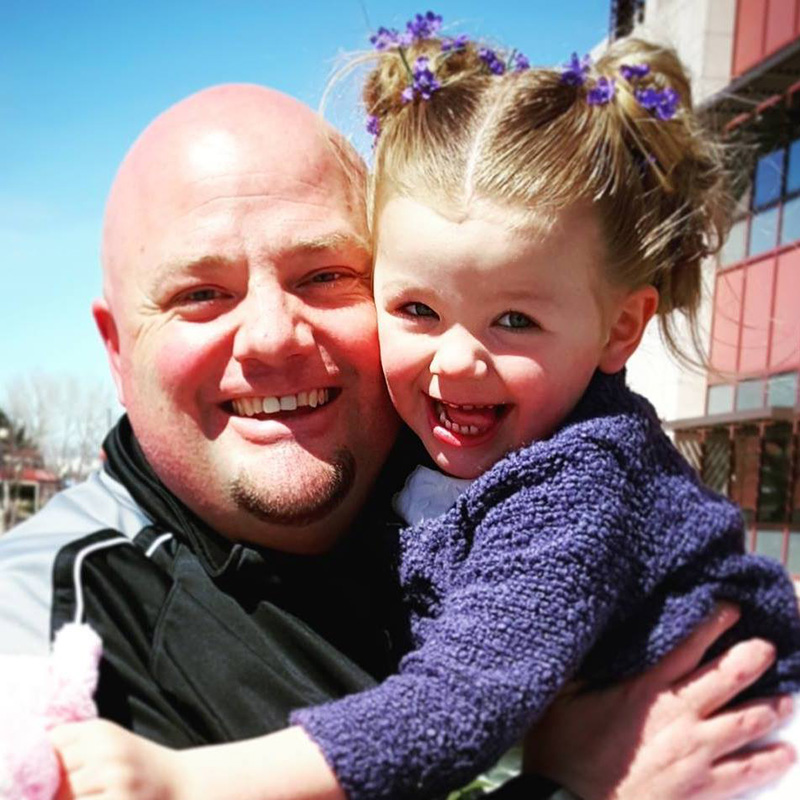 dad daughter amazing Christmas hair