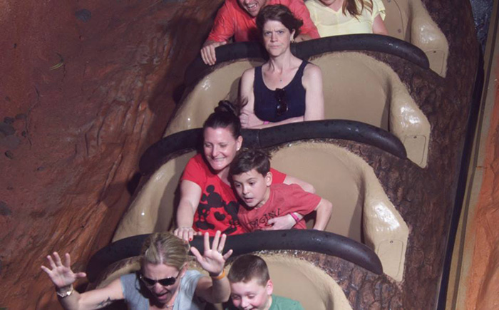 She Had To Ride Splash Mountain Alone. Then Her Husband Shares What People Can't See She Had To Ride Splash Mountain Alone. Then Her Husband Shares What People Can't See