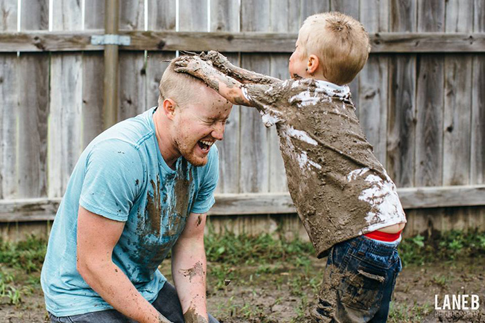 family mud photoshoot