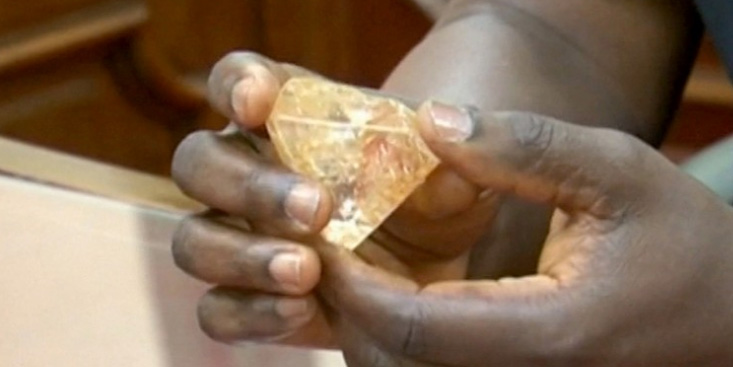 pastor diamond gives away