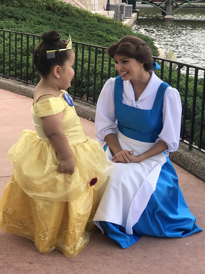 daisy meets Belle Disney World