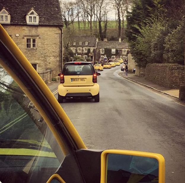 yellow cars rally for man