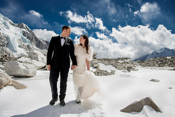 couple married mount everest pictures