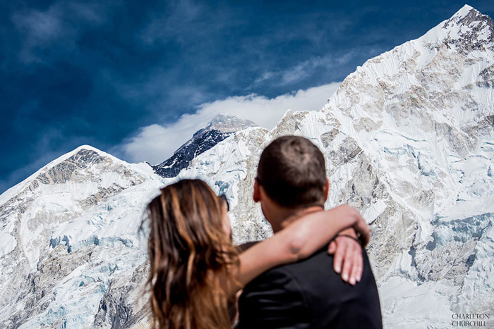 couple married mount everest pictures