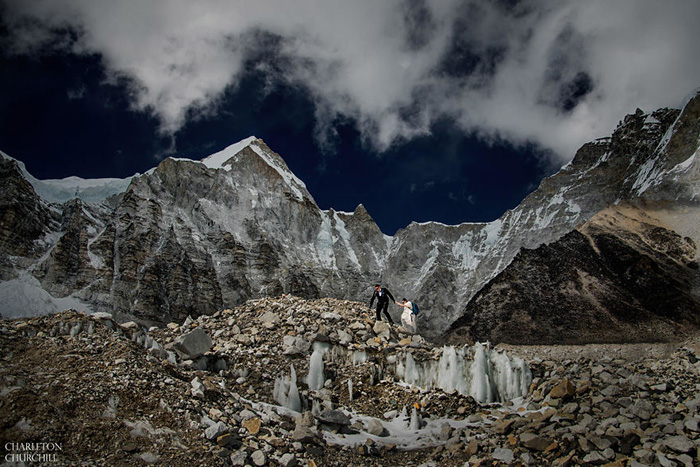 couple married mount everest pictures