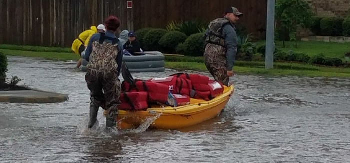 pizza hut delivers in Houston by kayak