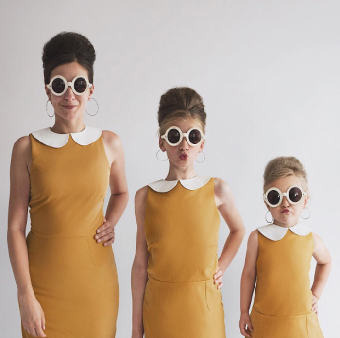 mom and 2 daughter matching outfits