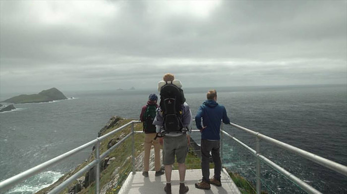 Six Friends Take Their Disabled Friend On The Trip Of A Lifetime 3g9in-4-friends-carry-disabled-friend-trip-of-lifetime-6