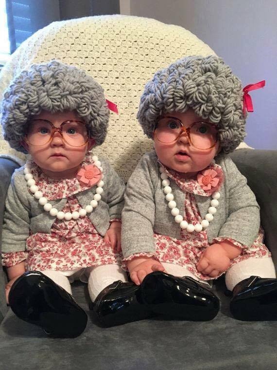 cqzs4-little-old-ladies.jpg
