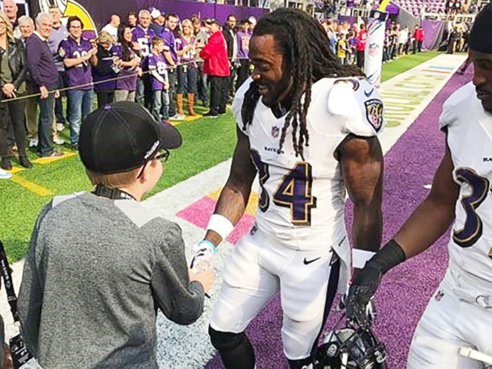 boy bullied for Irish dancing meets NFl star dancer