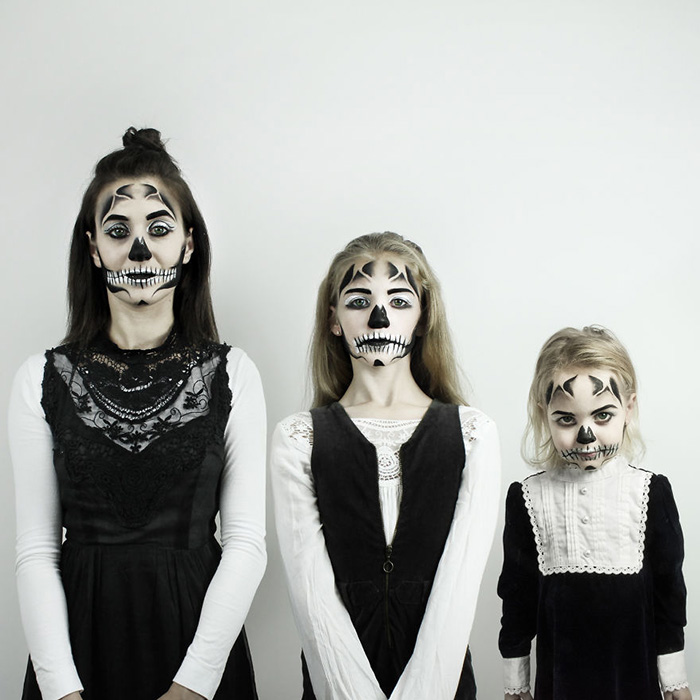 mom and two daughters matching outfits