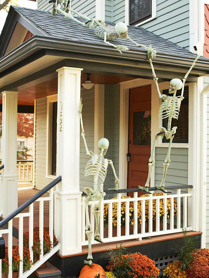 funny skeleton halloween decorations