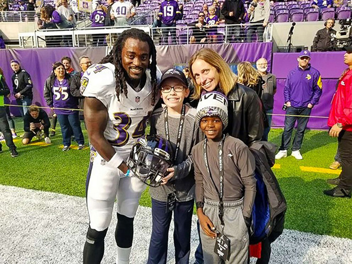 boy bullied for Irish dancing meets NFl star dancer